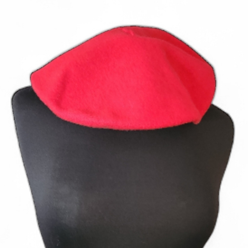 KANGOL Classic Red Beret, MADE IN THE U.K.❤️100 % Pure Virgin Wool Beret